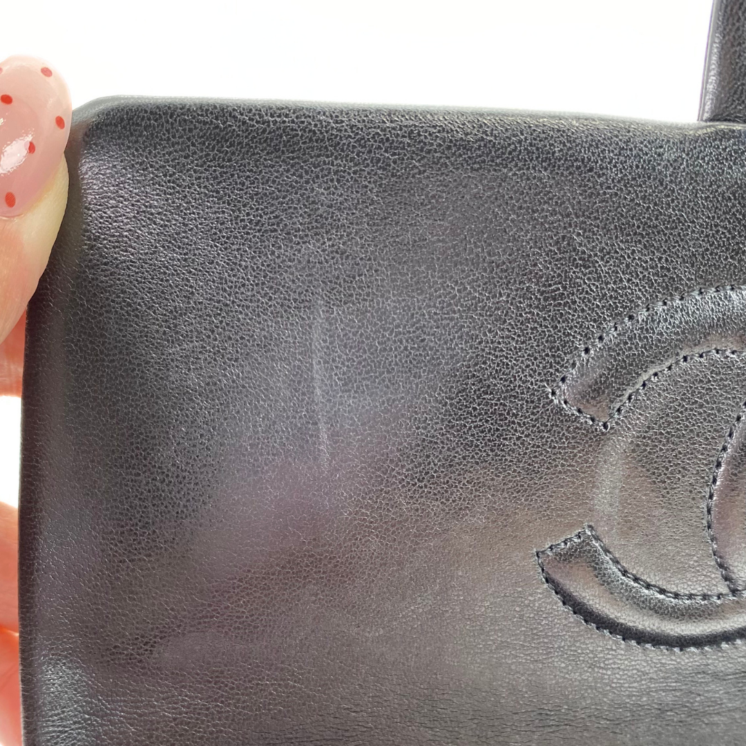 Azusa, 1 Series Square 20 Black Lambskin with seal and card