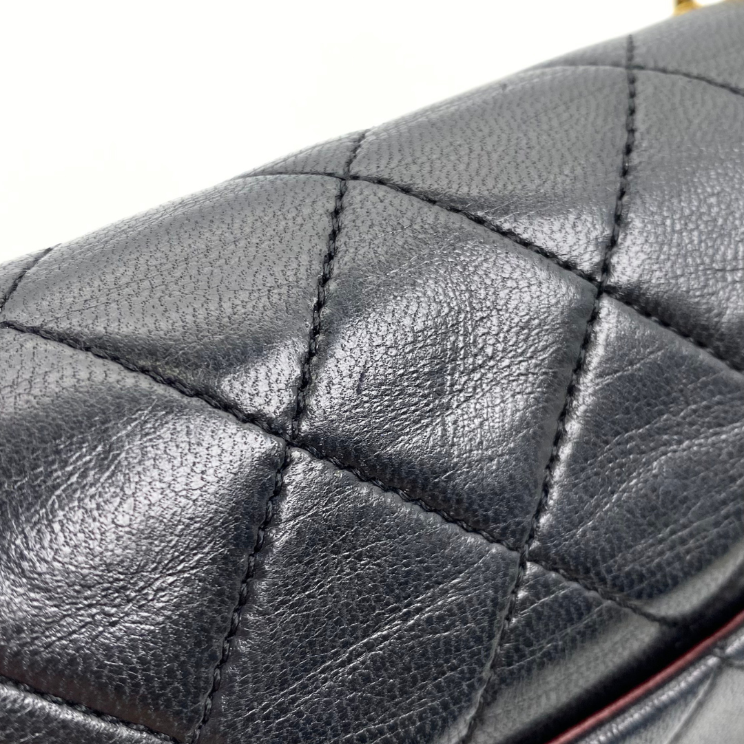 Hayato, 2 Series Mini Sq17 Black Lambskin with Bijoux Chain with seal only