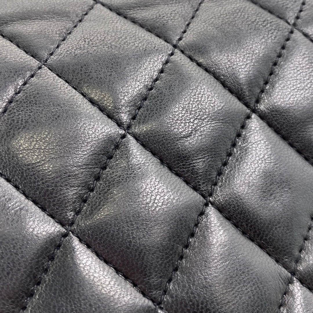 Kosei, 0 Series Half Moon Black Lambskin with seal and card