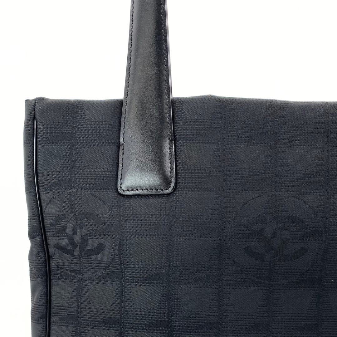 Perrin, 9 Series New Travel Line Tote PM with seal and card