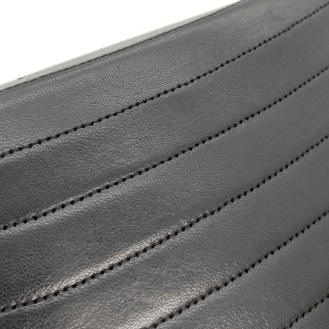 Ega, 0 Series Wave Stitch Black Lambskin Half moon with seal and card