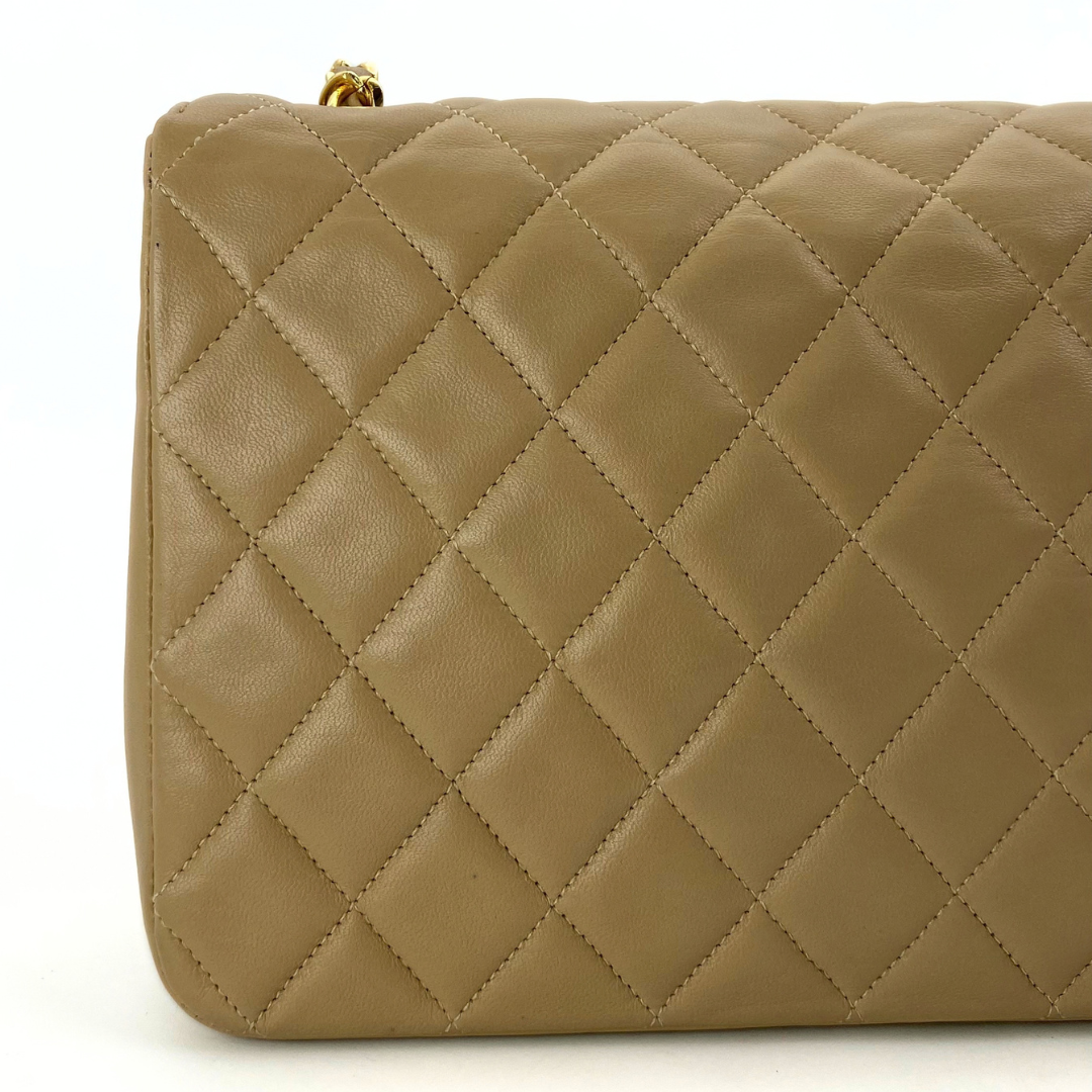 Sayaka, 1 Series Half Moon Beige Lambskin with seal and card