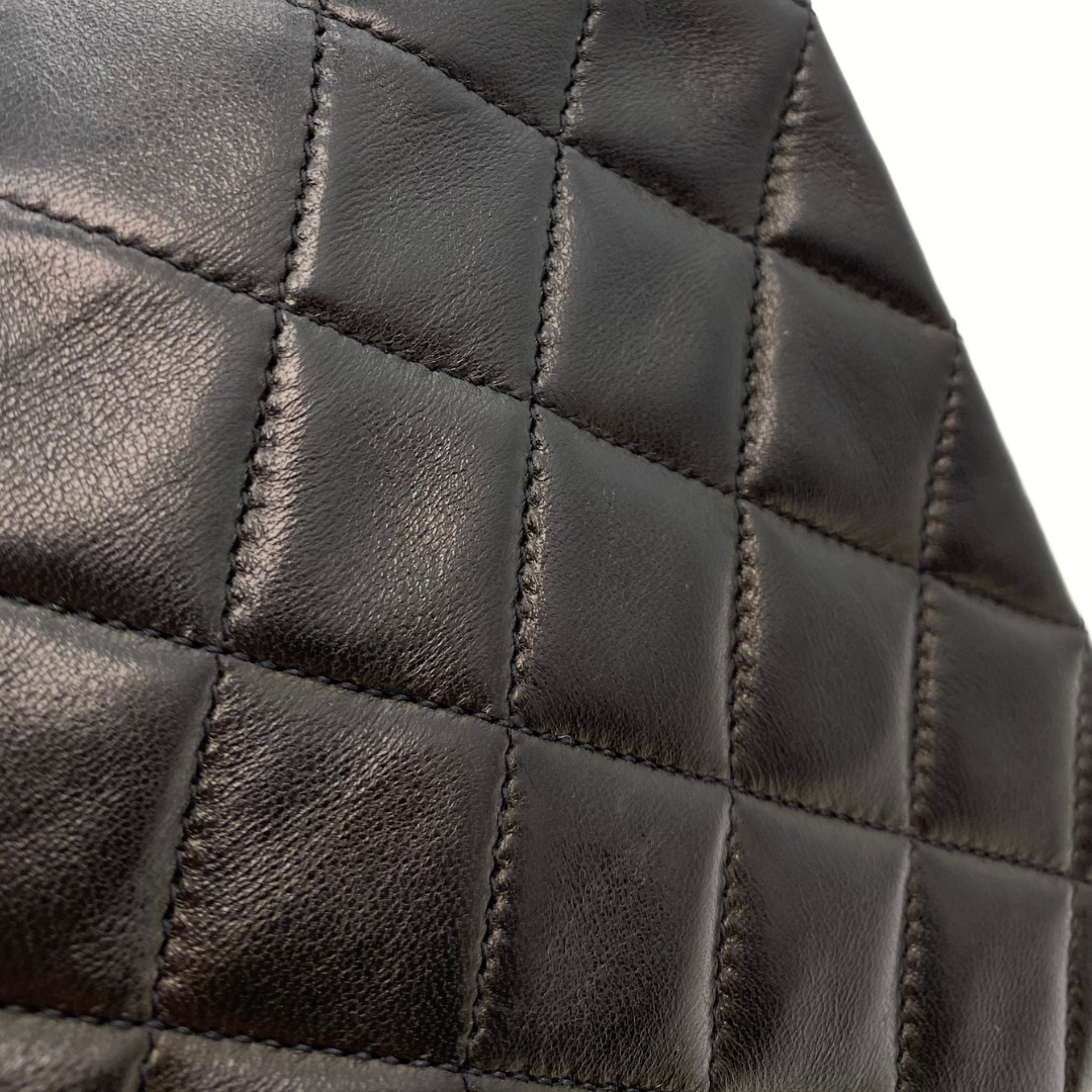 Varun, 2 Series Square 20cm Black Lambskin with seal and card