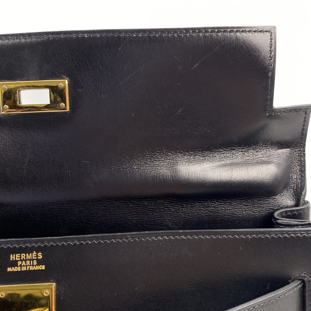 Malin, 1966 Kely 32 Retourne Black Boxcalf with stamp V