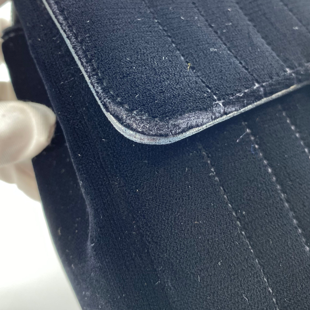 Arash, 2 Series Square 17cm Black Velvet with seal and card