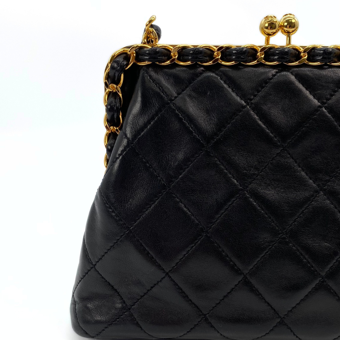 Gawin, 3 Series Mini Kisslock Black Lambskin with seal and card