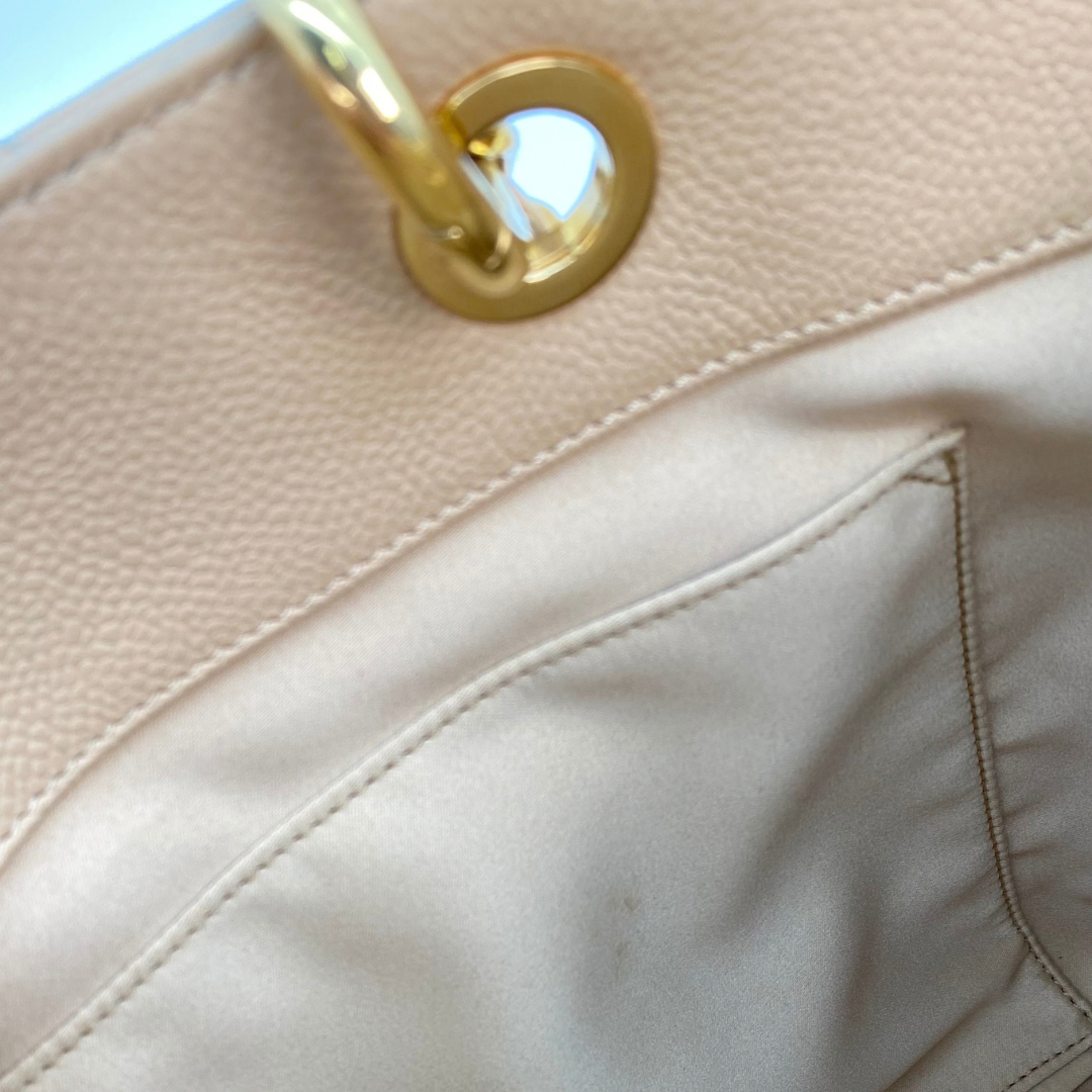 Chiyo, 16 Series GST Big Coco Beige Caviar with seal and card