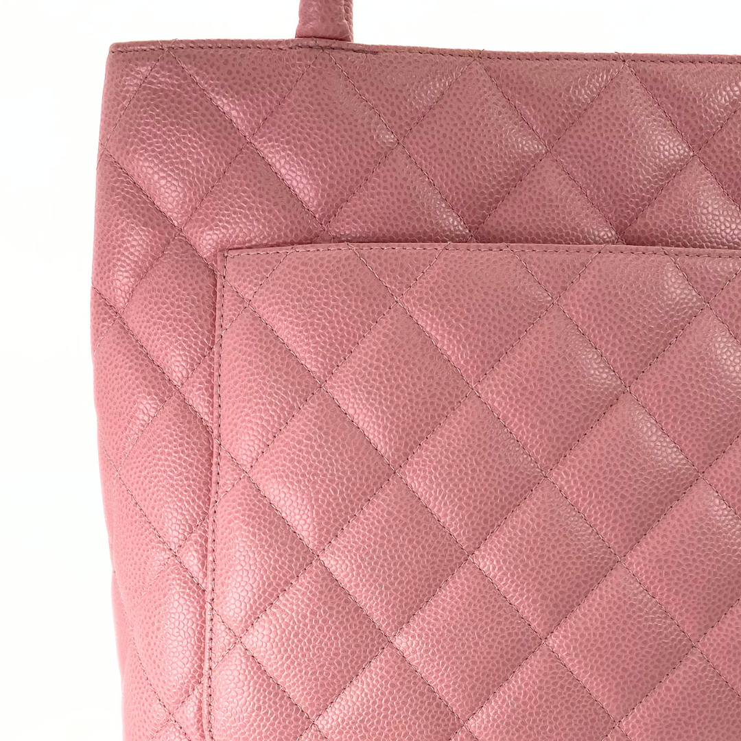 Dami, 8 Series Medallion Tote Reissue Pink Caviar with seal and card