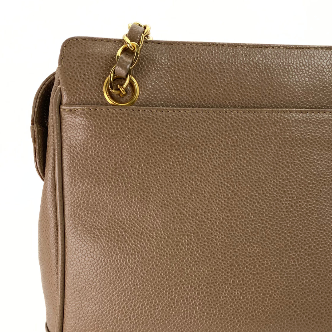 Yerin, 4 Series Triple Coco Light Brown Caviar with seal and card