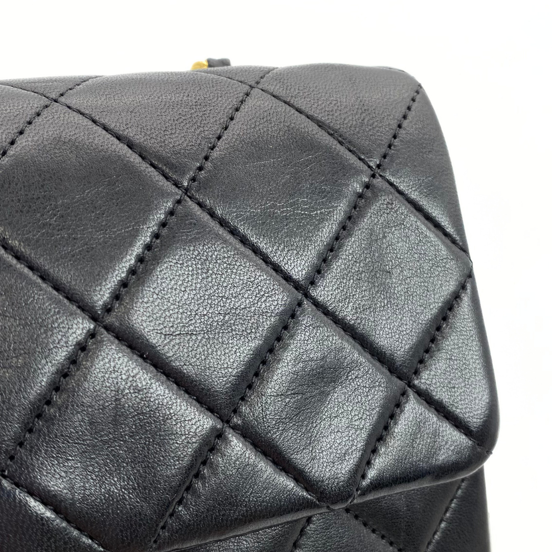 Azusa, 1 Series Square 20 Black Lambskin with seal and card