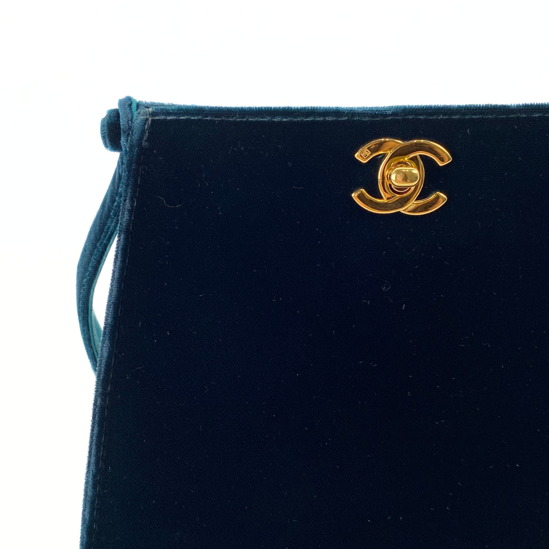Taiki, 5 Series Turn Lock Green Velvet Top Handle Bucket Bag with seal and card