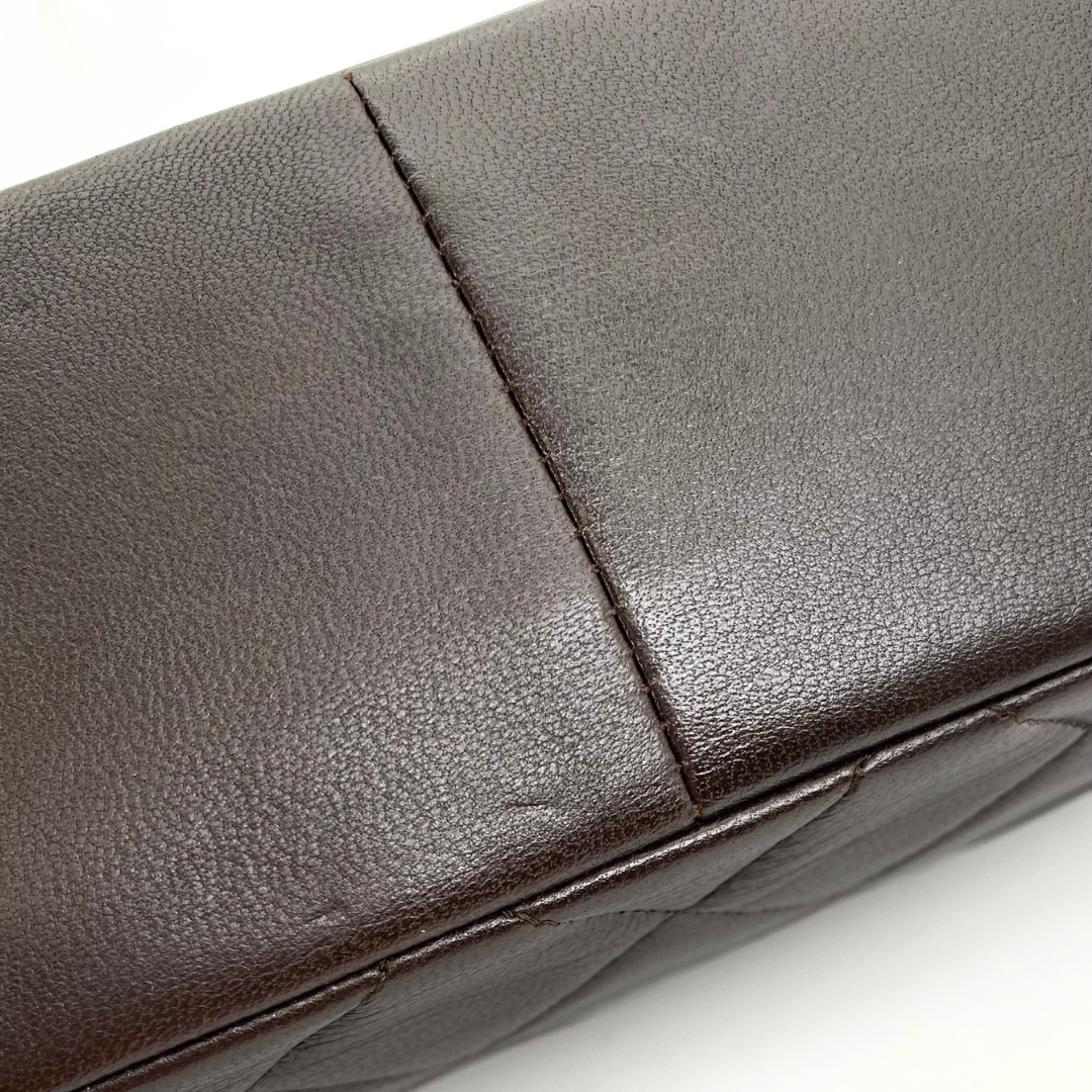 Yukiko, 1 Series Medium Brown Lambskin Tab Border Single Flap with seal and card