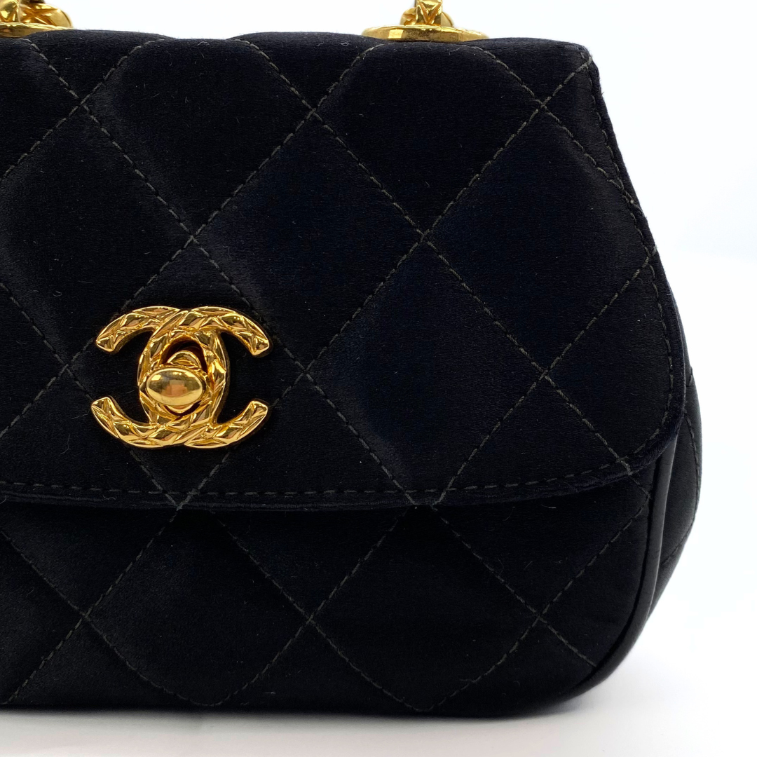 Sekar, 2 Series Bijou Black Satin with seal and card