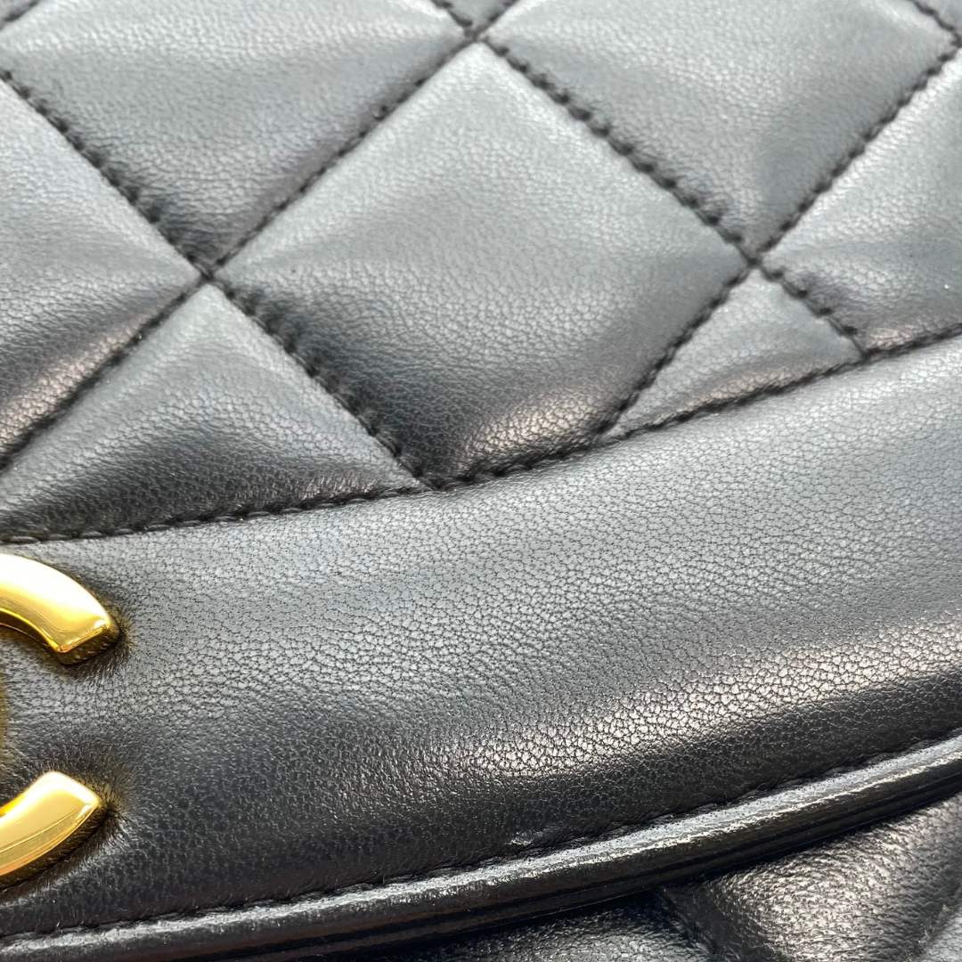Kalina, 4 Series Small Diana Black Lambskin with seal and card