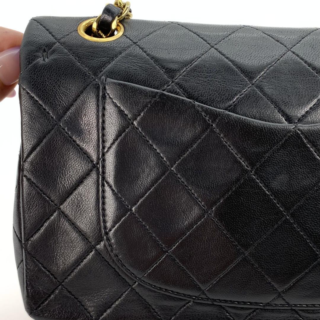 Zinnia, 1 Series Small Classic Flap Black Lambskin with seal only