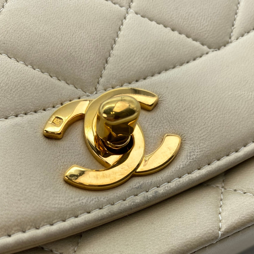 Levy, 2 Series Medium Diana Beige Lambskin with seal only