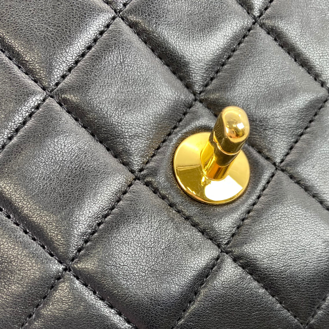Azusa, 1 Series Square 20 Black Lambskin with seal and card