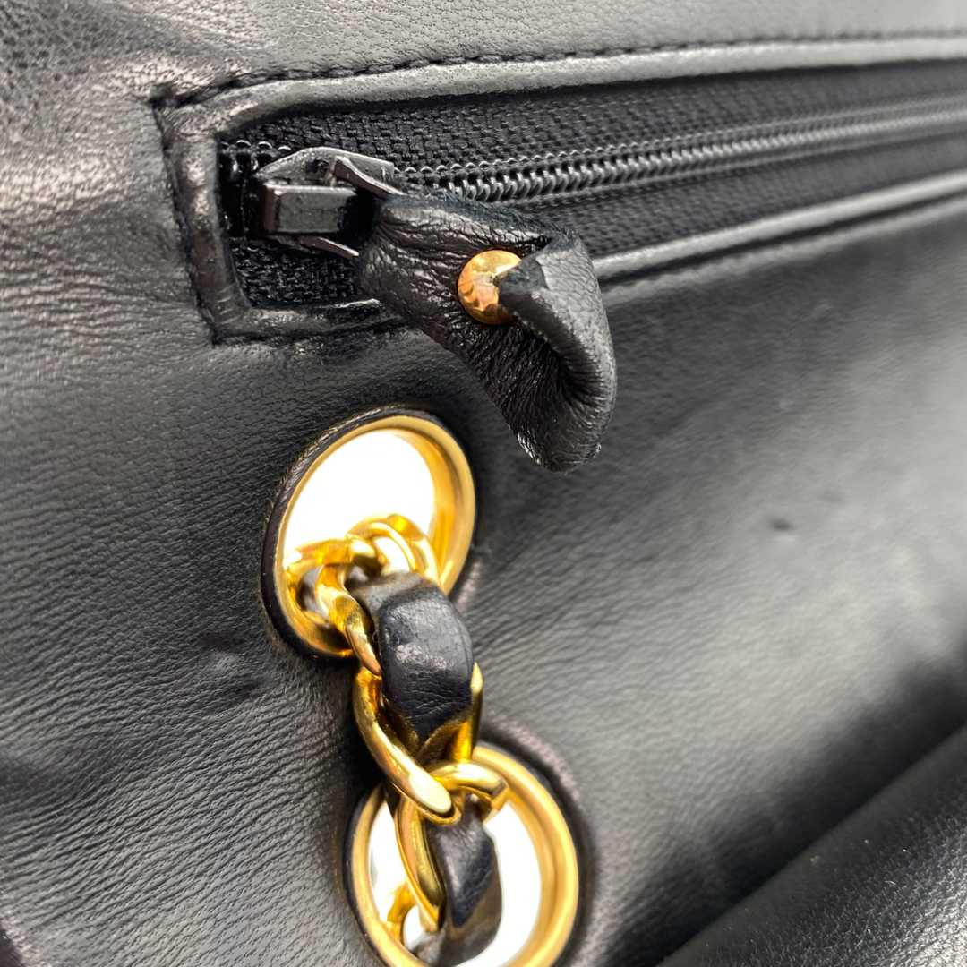 Gleb, 2 Series Small Classic Flap Black Lambskin with seal and card