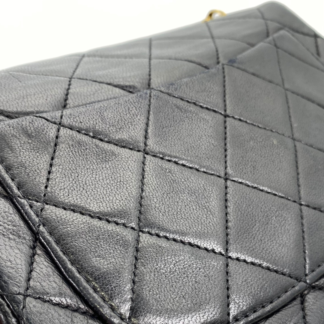Hayato, 2 Series Mini Sq17 Black Lambskin with Bijoux Chain with seal only