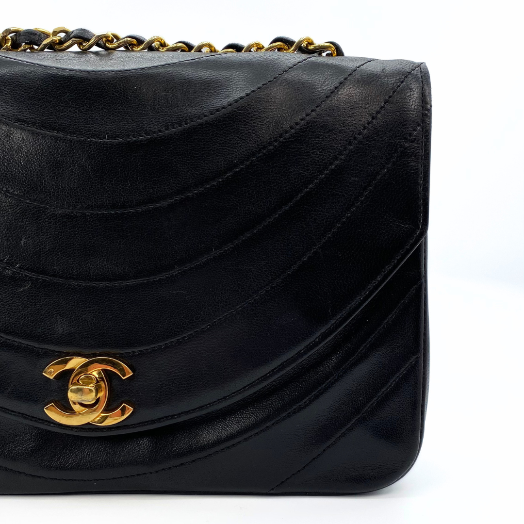 Awino, 1 Series Wave Stitch Black Lambskin with seal only