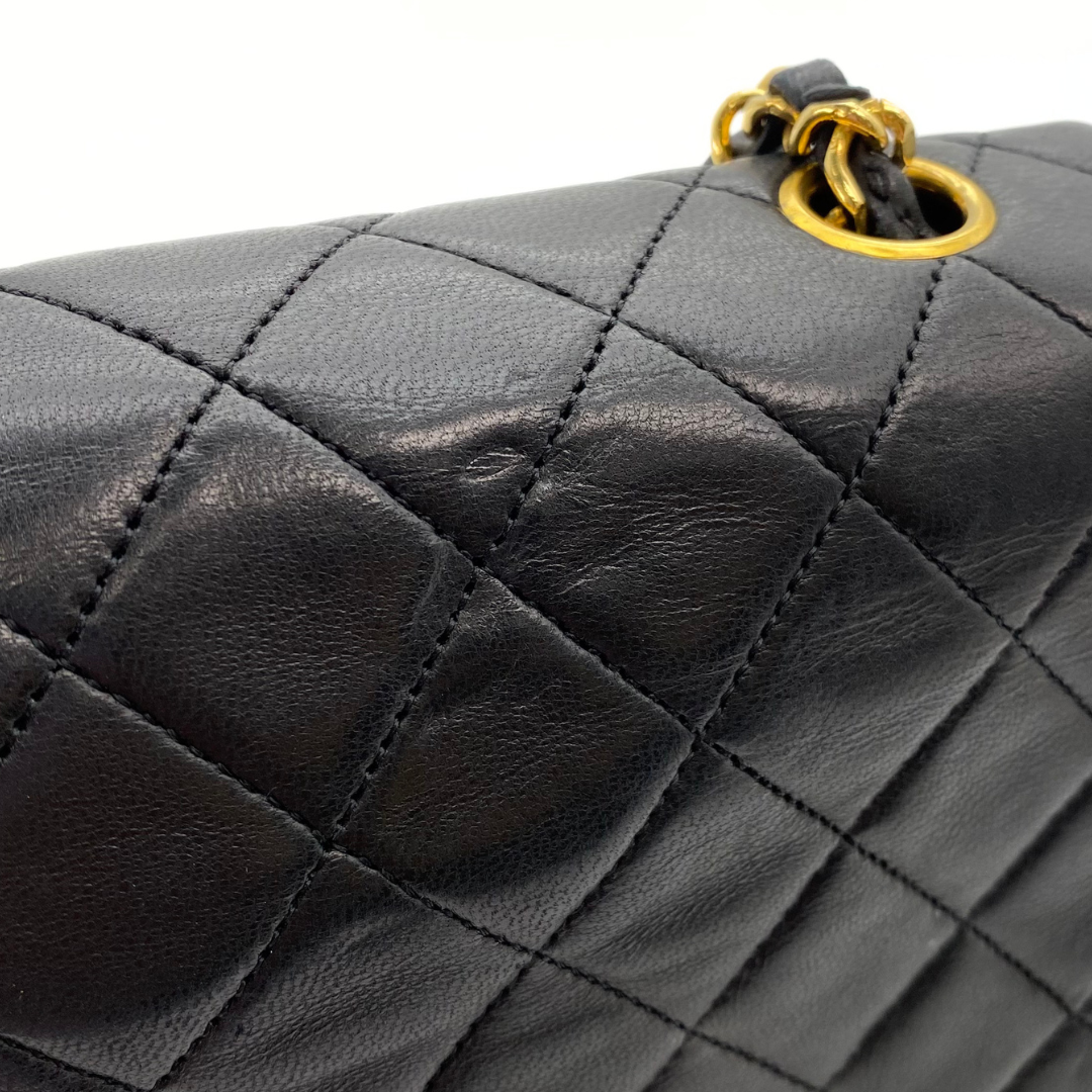 Cyrus, 1 Series Small Full Flap Black Lambskin with seal and card