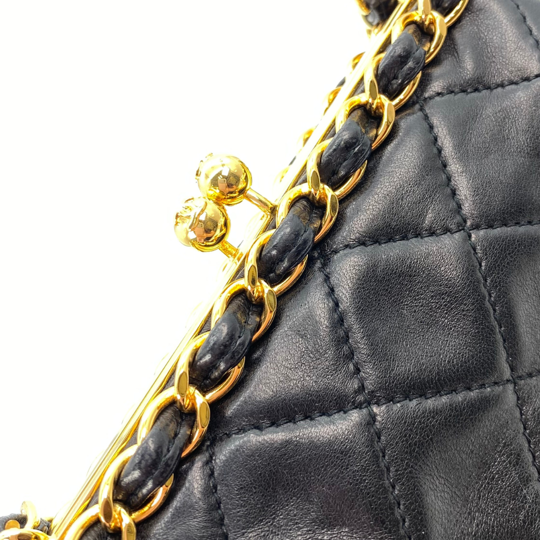 Gawin, 3 Series Mini Kisslock Black Lambskin with seal and card