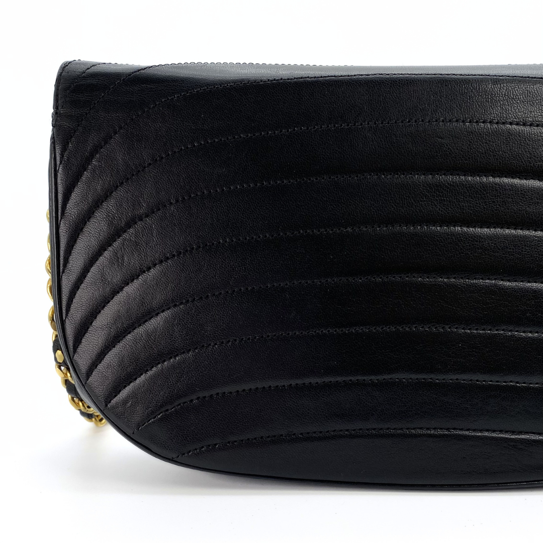 Ega, 0 Series Wave Stitch Black Lambskin Half moon with seal and card