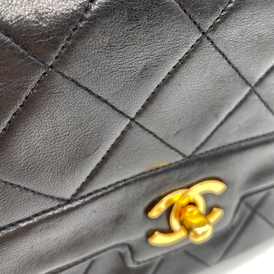 Ruslan, 1 Series Small Tab Border Black Lambskin with seal and card