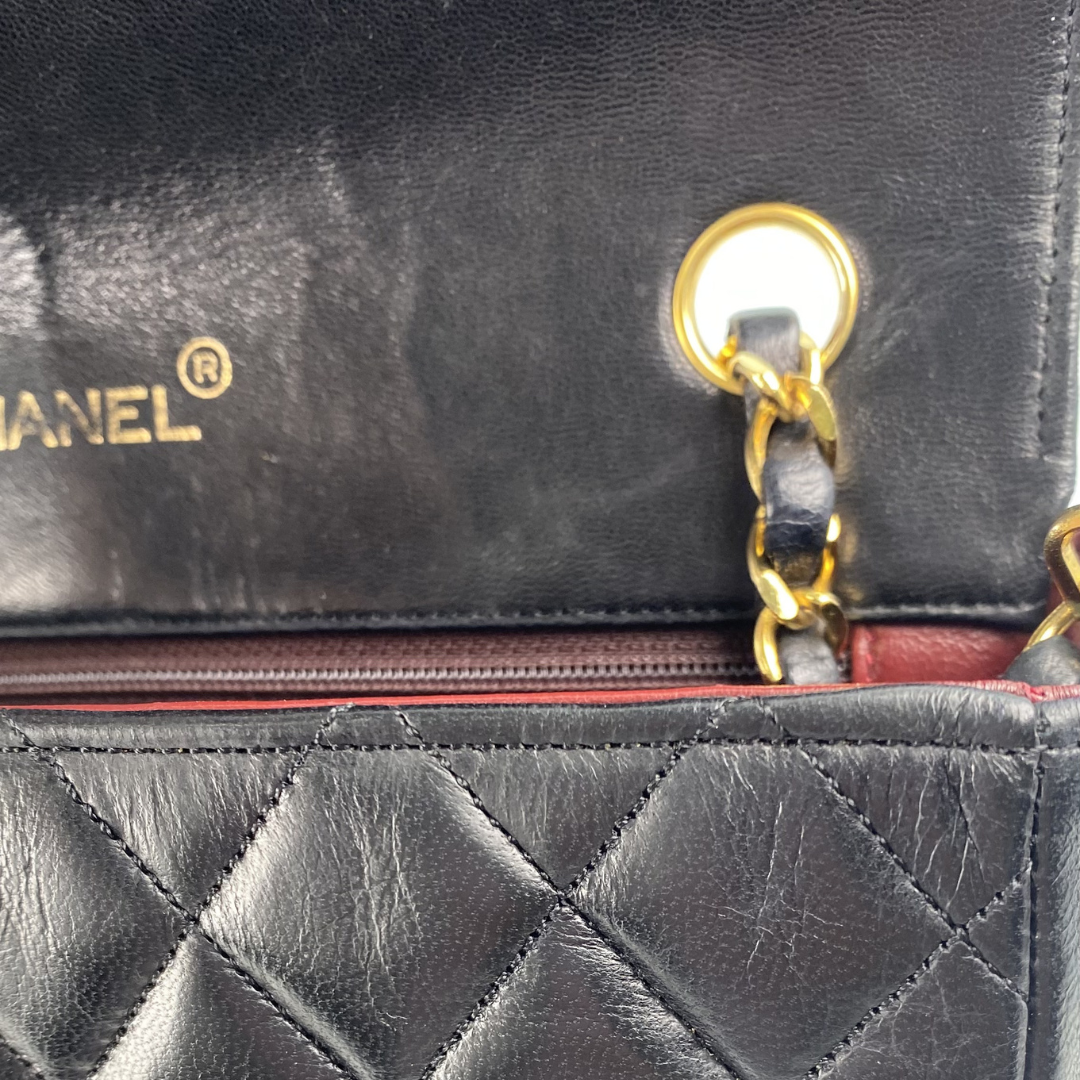 Reina, 0 Series Half Moon Black Lambskin with seal only