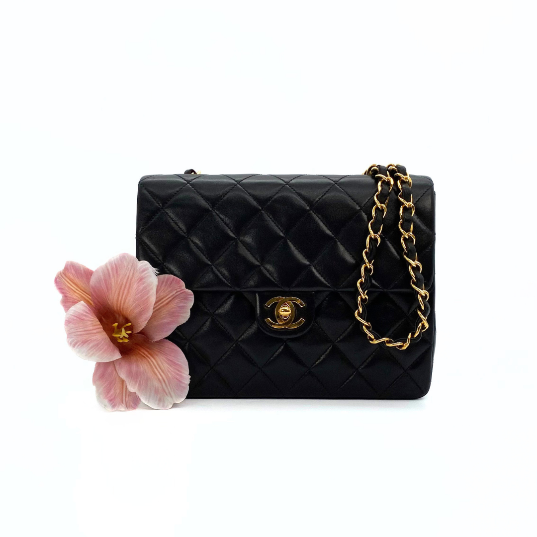 Varun, 2 Series Square 20cm Black Lambskin with seal and card