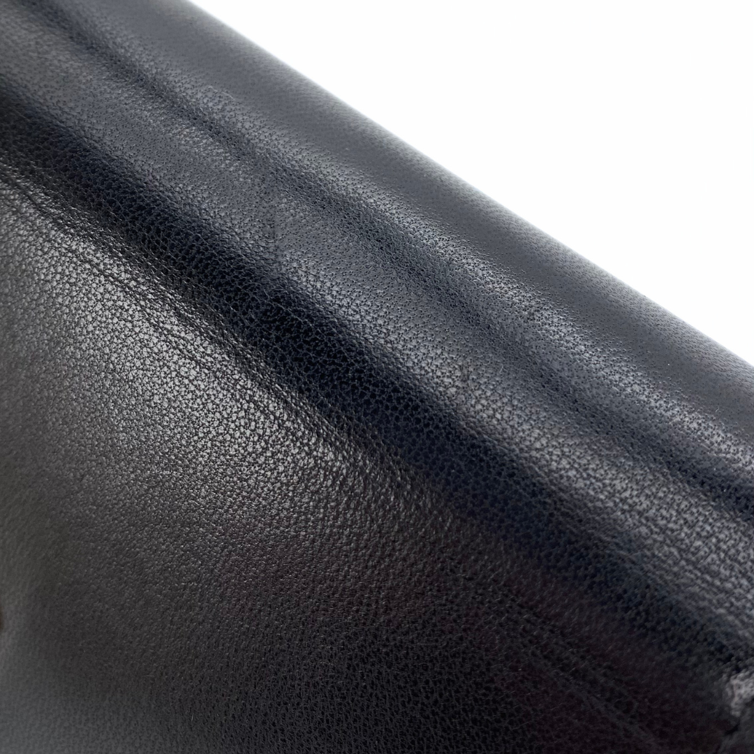 Makoto, 4 Series Turnlock Black Lambskin with seal and card
