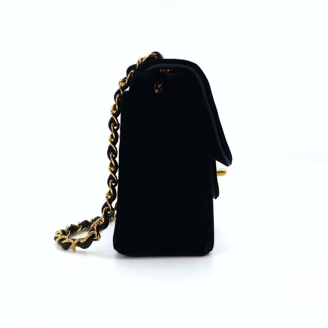 Arash, 2 Series Square 17cm Black Velvet with seal and card