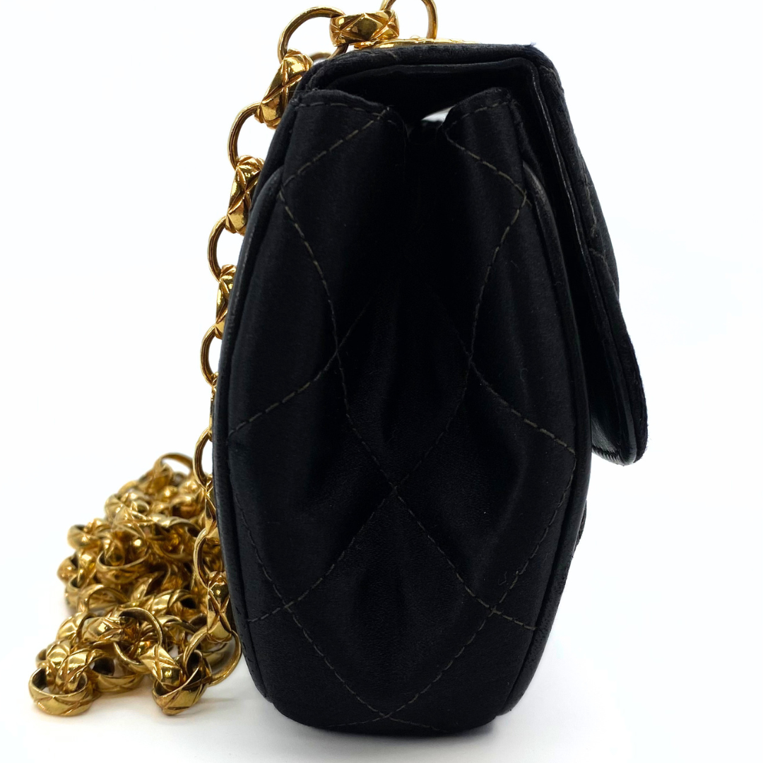 Sekar, 2 Series Bijou Black Satin with seal and card