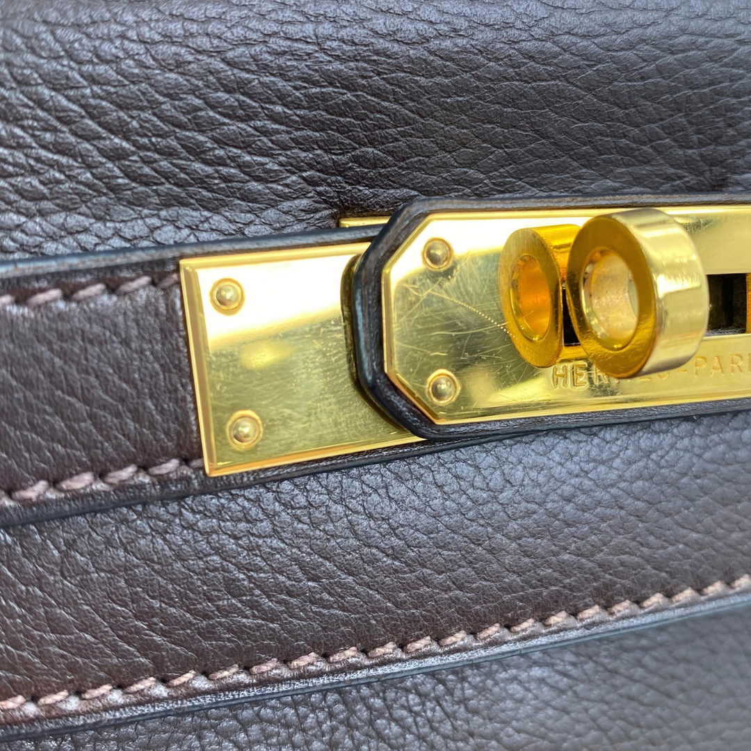 Renji, 2001 Kelly 28 Retourne Chocolate Veau Gulliver Gold Hardware with stamp □E