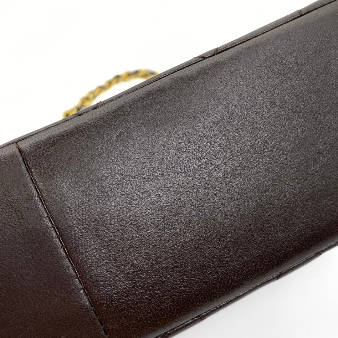 Yukiko, 1 Series Medium Brown Lambskin Tab Border Single Flap with seal and card