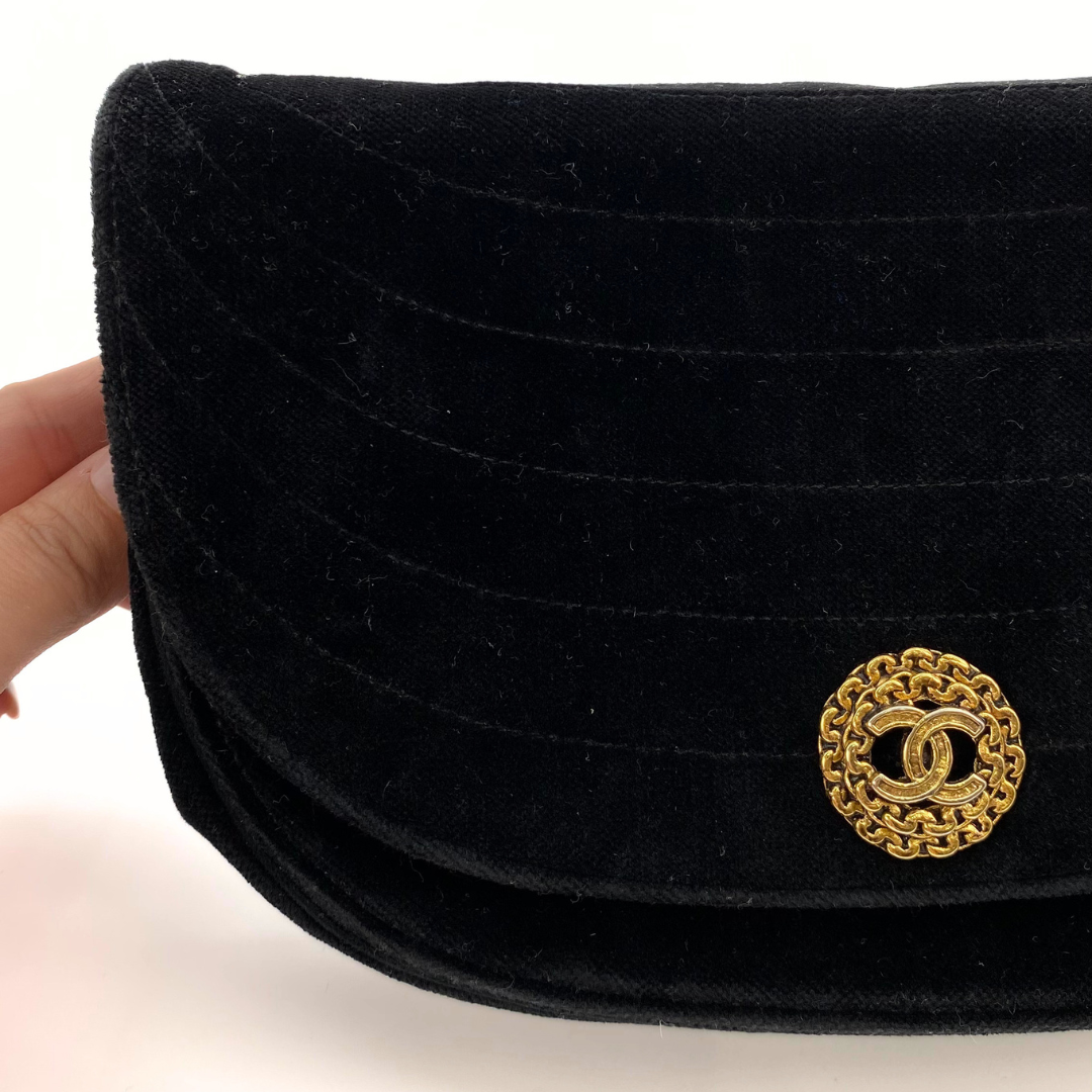 Brahma, 0 Series Half Moon Black Velvet with seal and card