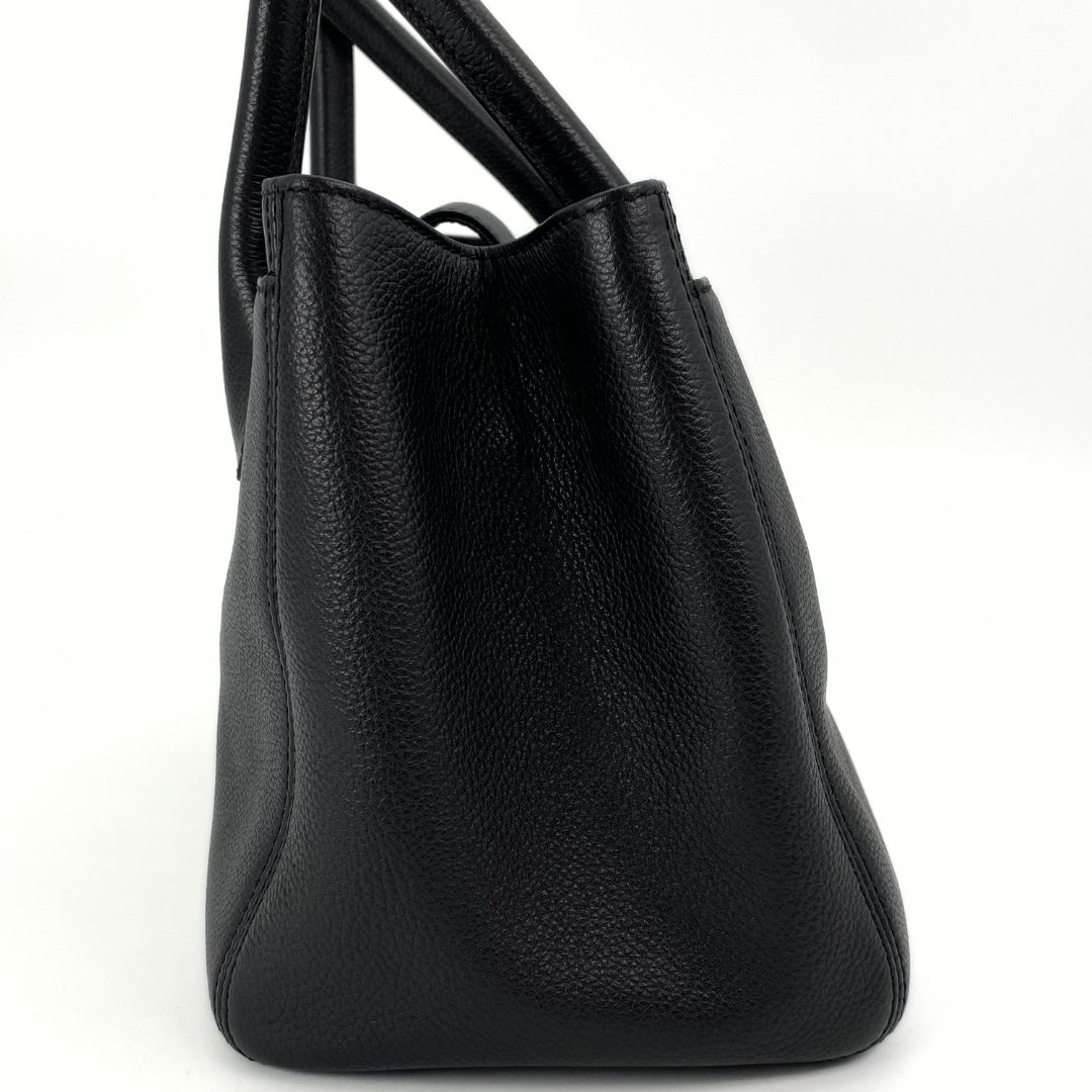 Sawyer, 16 Series Excecutive Tote Black with seal and card