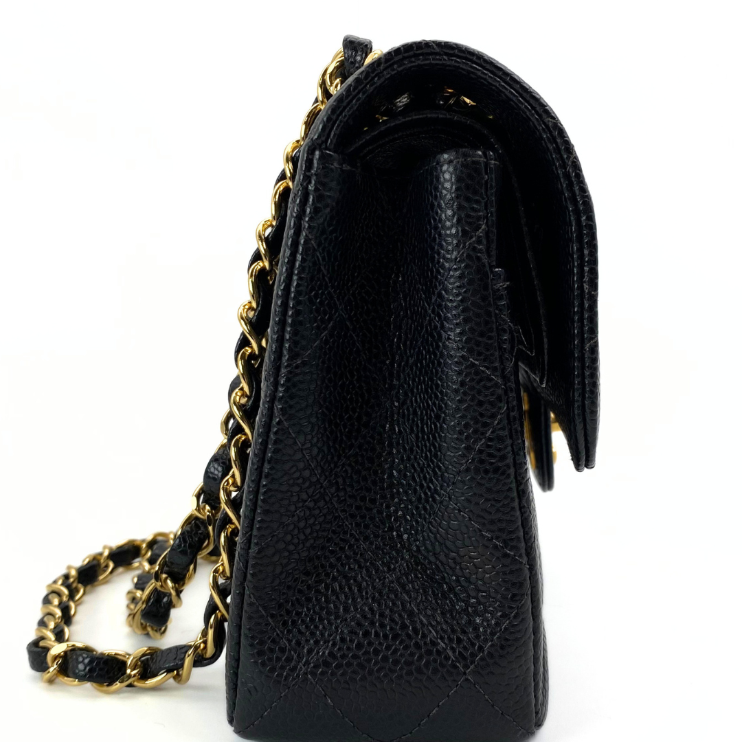 Suki, 6 Series Small Classic Flap Black Caviar with seal only
