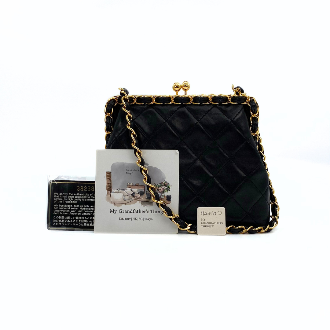 Gawin, 3 Series Mini Kisslock Black Lambskin with seal and card