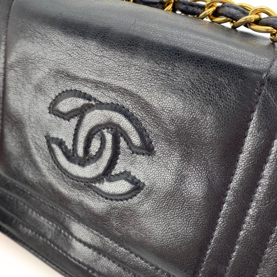 Rodion, 0 Series Black Lambskin Wallet On Chain with seal and card