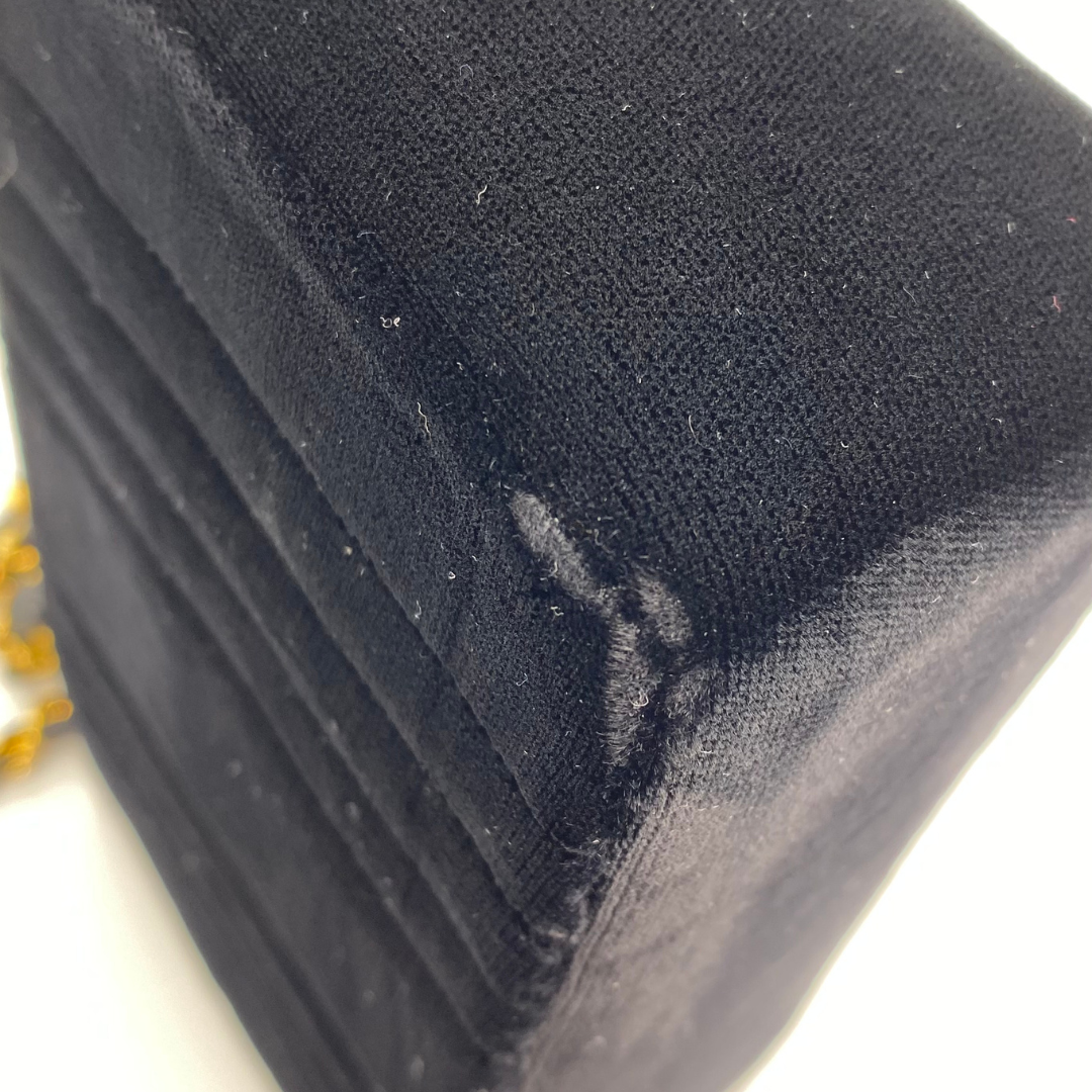 Arash, 2 Series Square 17cm Black Velvet with seal and card