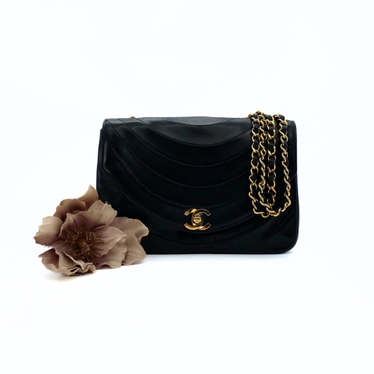 Awino, 1 Series Wave Stitch Black Lambskin with seal only