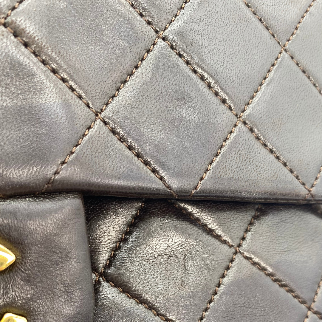 Leandro, 1 Series Small Classic Flap Brown Lambskin with seal only