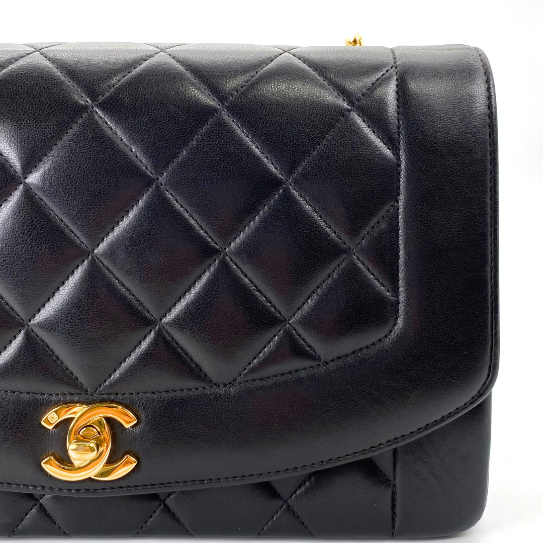Shiori, 3 Series Medium Diana Black Lambskin with seal and card