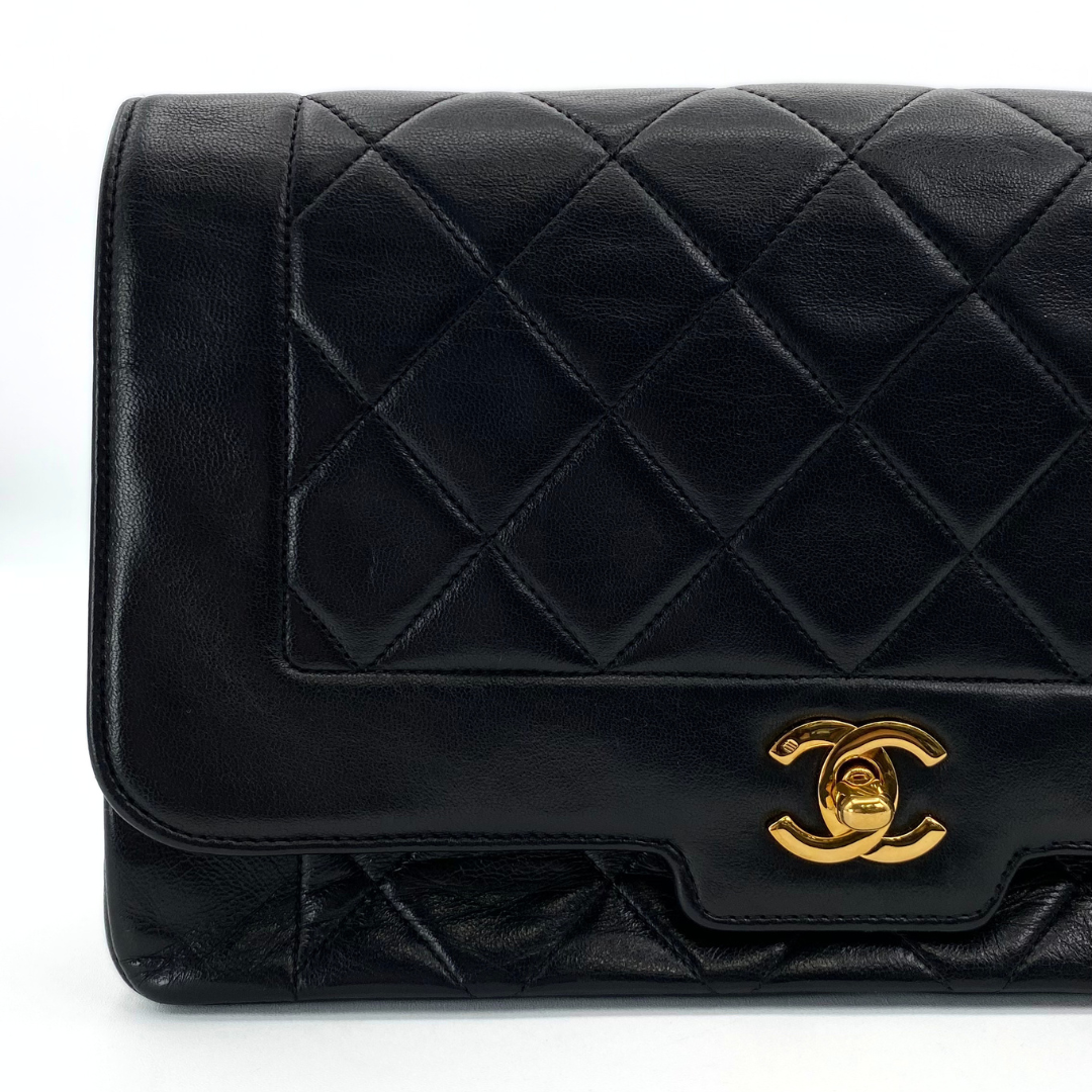 Artem, 4 Series Black Lambskin Tab Border with seal only