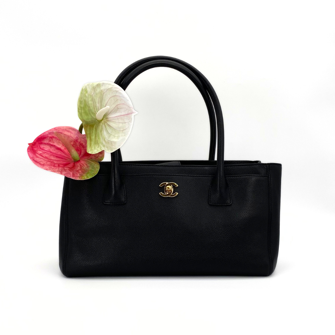 Sawyer, 16 Series Excecutive Tote Black with seal and card