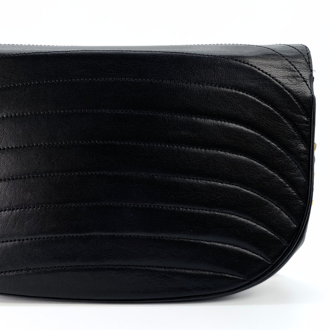 Ega, 0 Series Wave Stitch Black Lambskin Half moon with seal and card