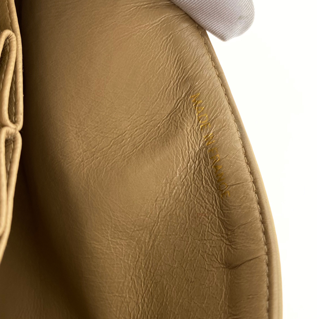 Jiwoo, 2 Series Small Classic Flap Beige Lambskin with seal and card