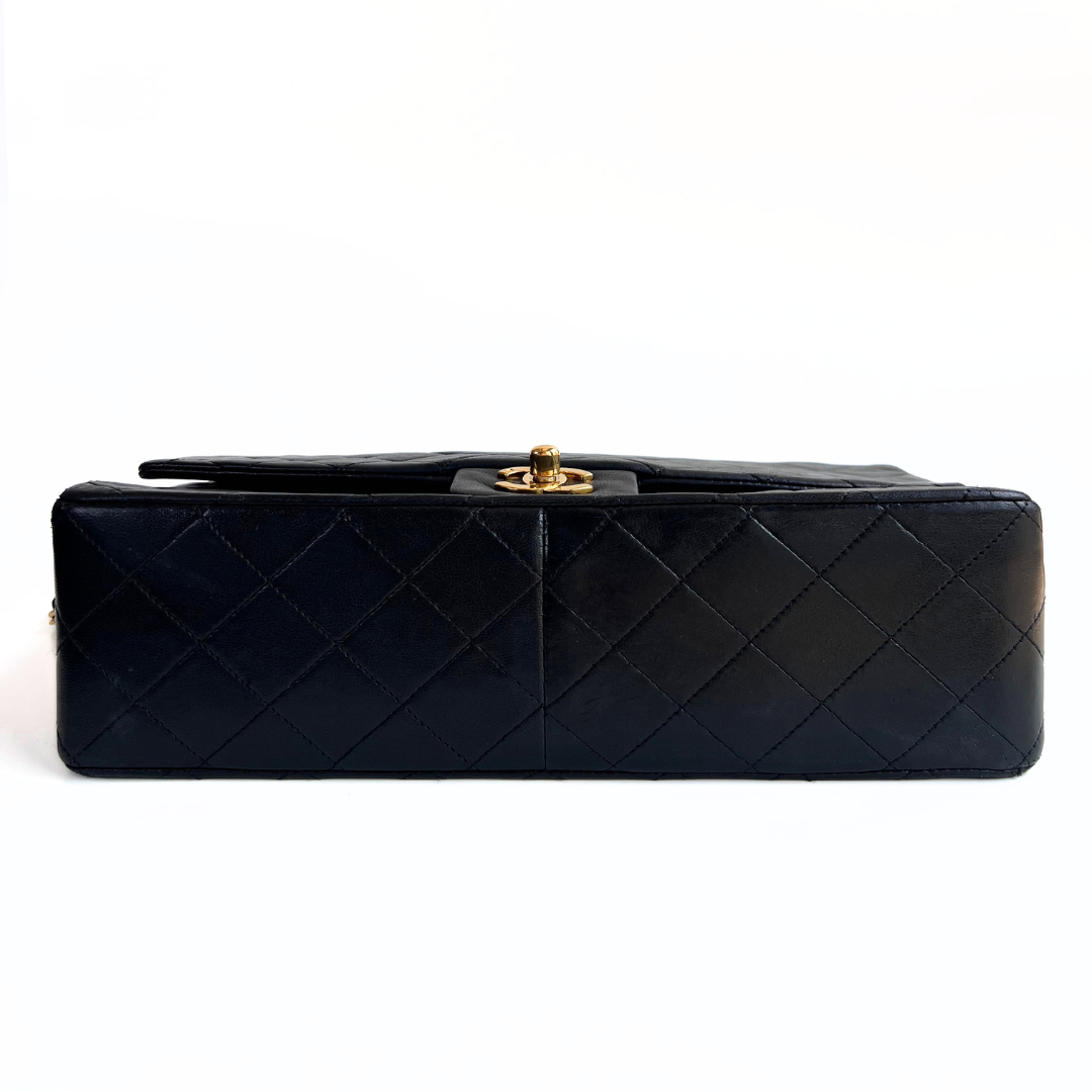 Elian, 1 Series Jumbo Flap Black Lambskin with Card Wallet with seal and card