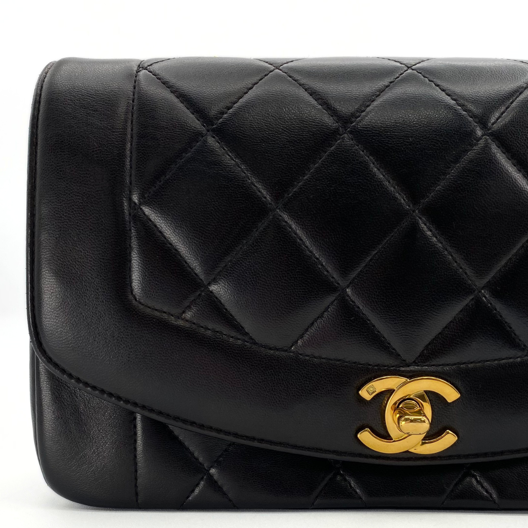 Solon, 3 Series Small Diana  Black Lambskin with seal only